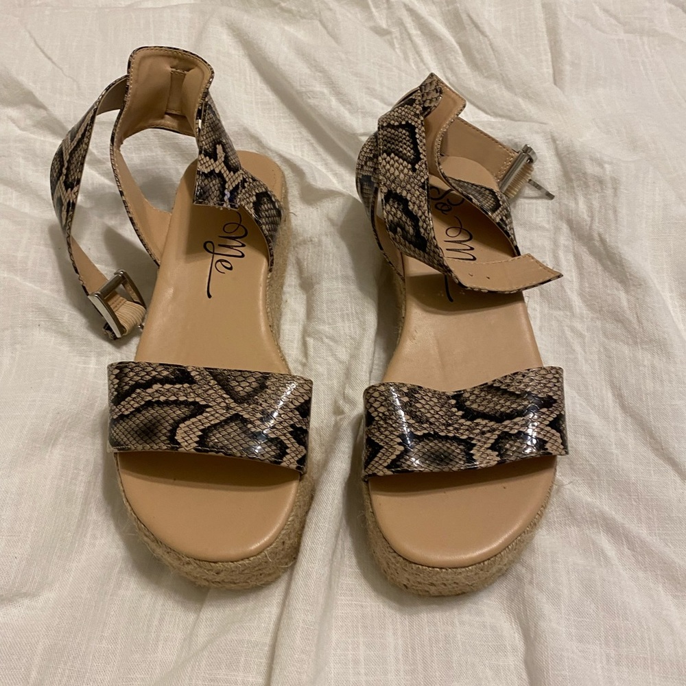 Women’s platform sandals